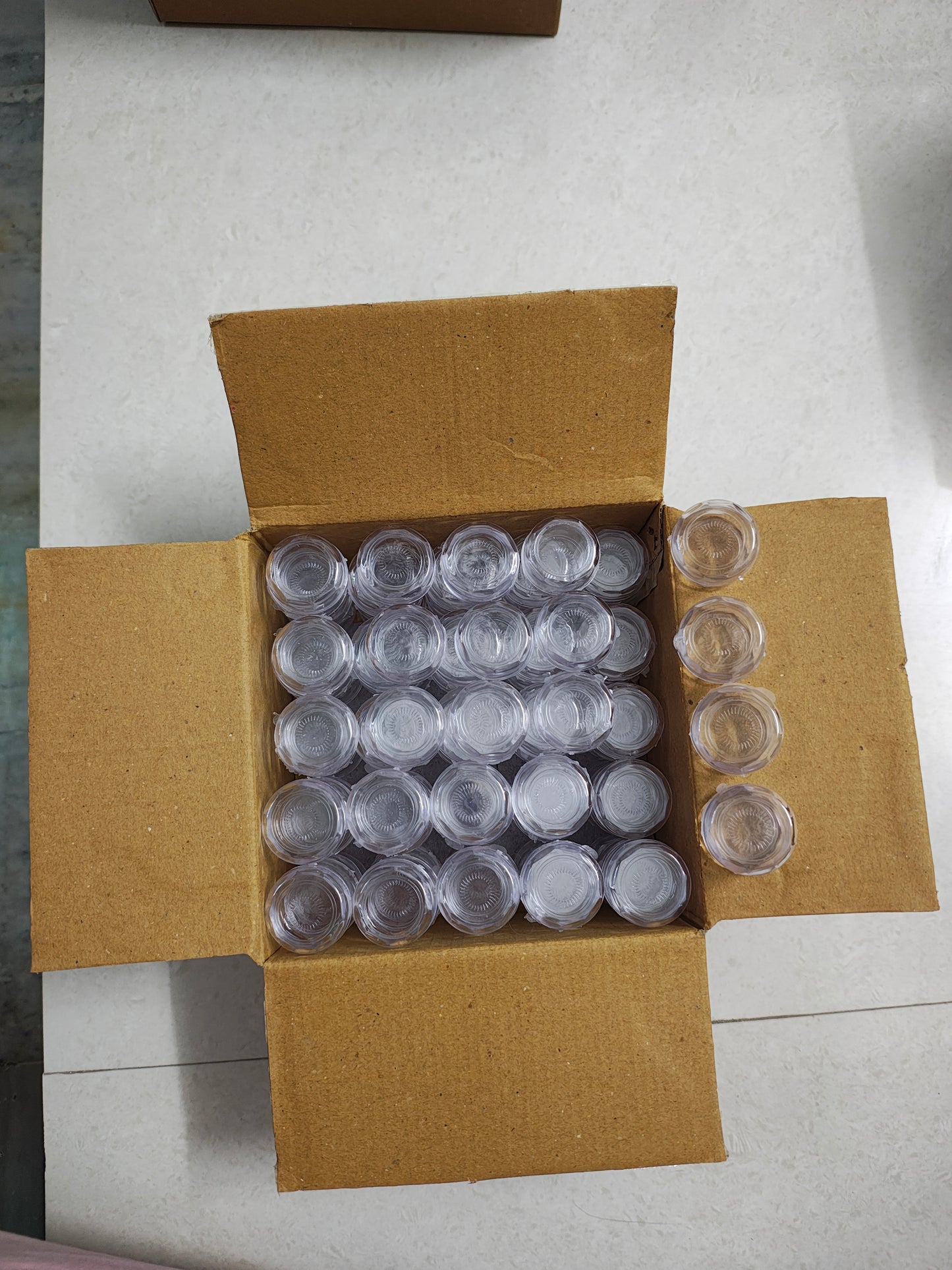 Transparent clear plastic (dabbi) D-0 box 100pc width 3cm