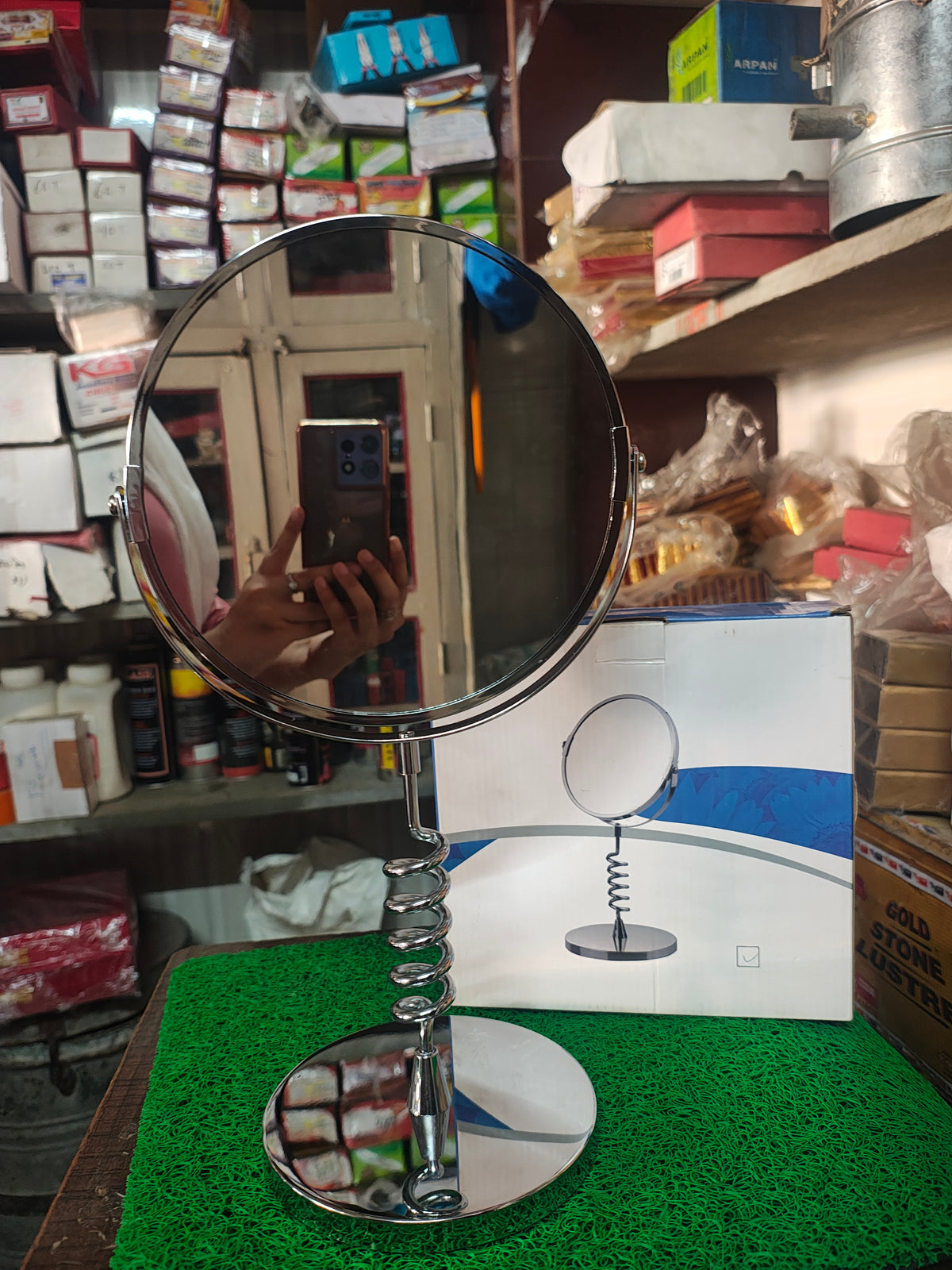 Counter Display Mirror Steel body tilting vanity mirror for jewellery stores