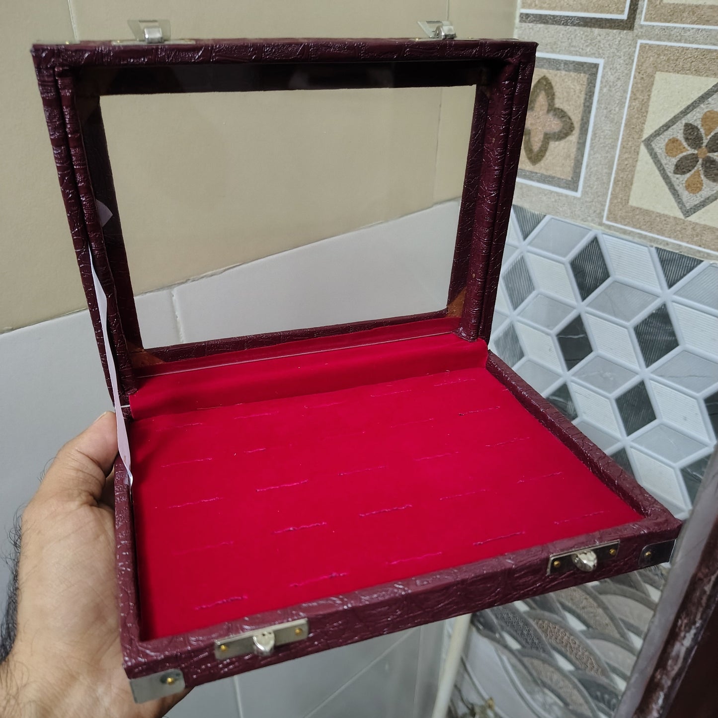Ring display box pack of 2pc rexin 8*6 red velvet transparent glass