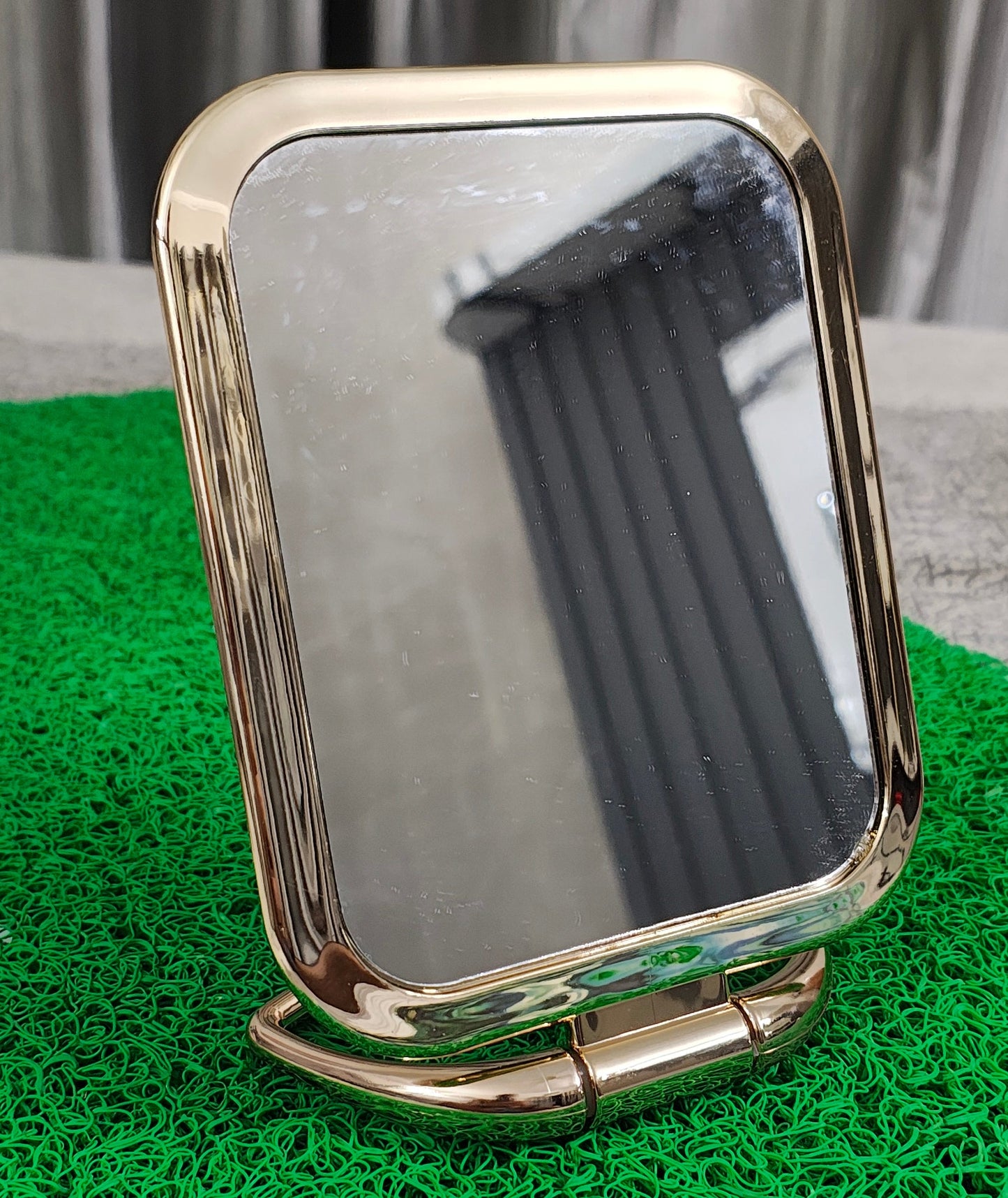 Square shape Folding Counter Mirror for jewellery store