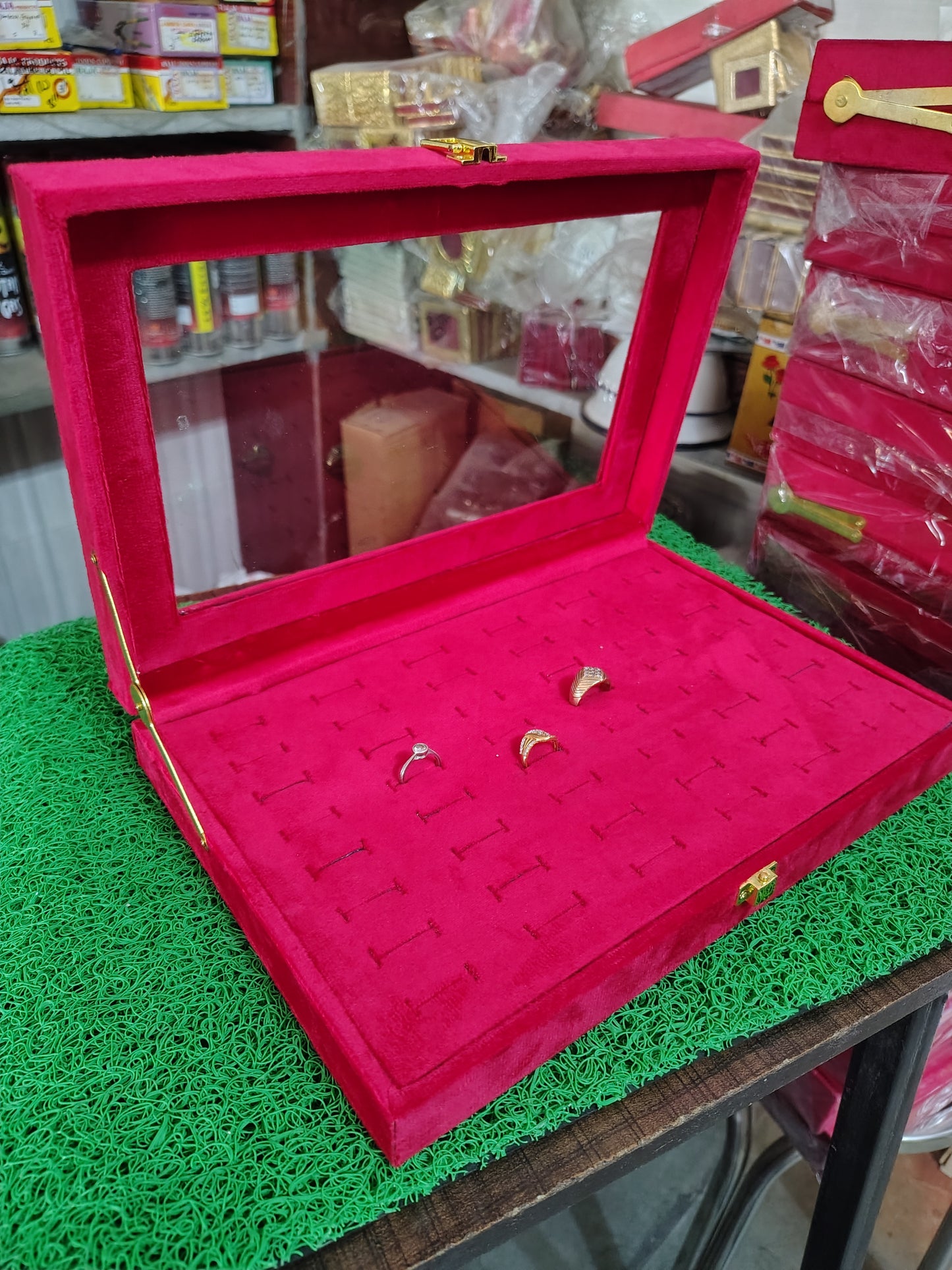 Rings display and storage box premium sued finish stock box 48 rings