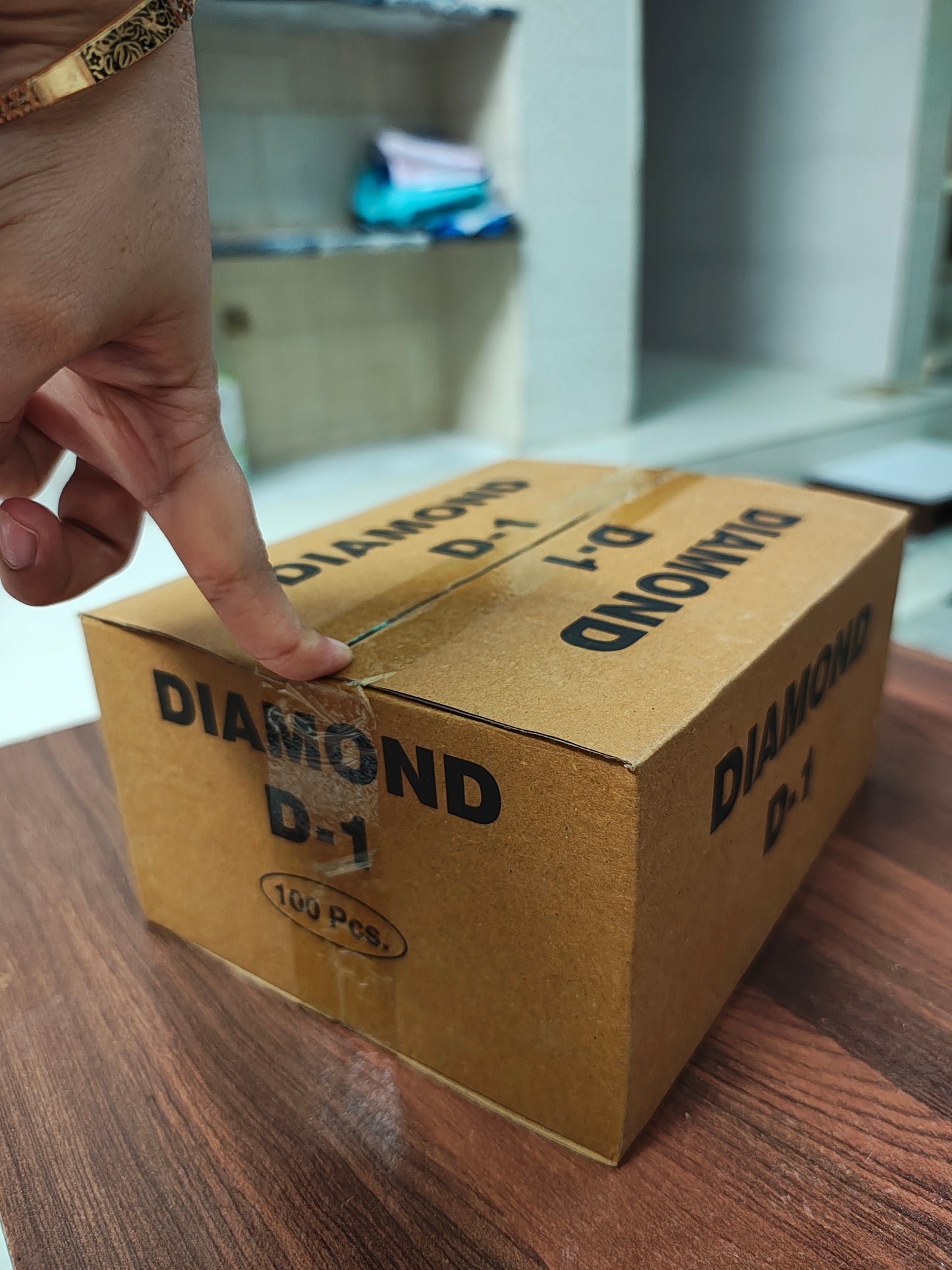 Transparent clear plastic (dabbi) D-1 box 100pc width 4cm