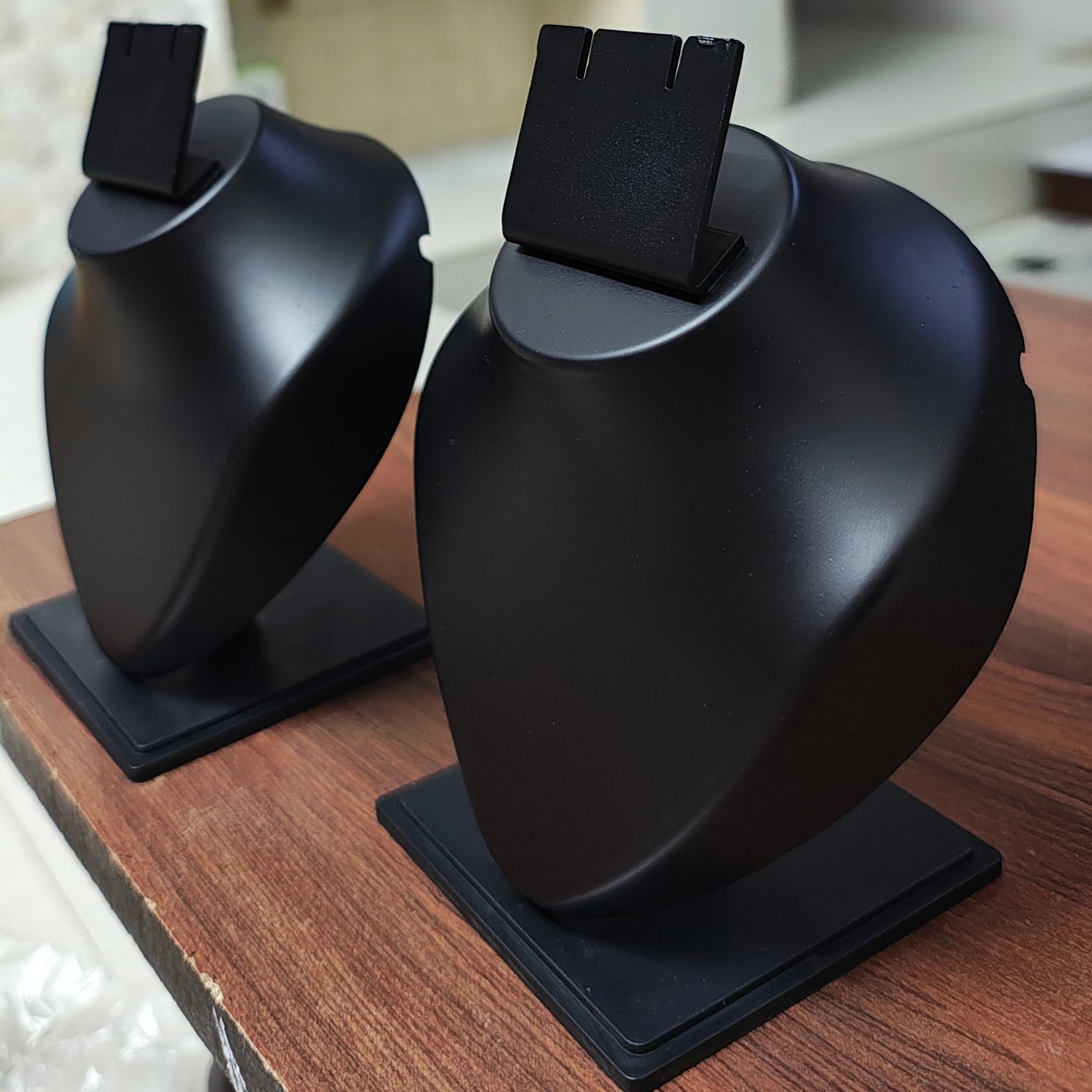Neck Stand with earrings pack of 2pc Black