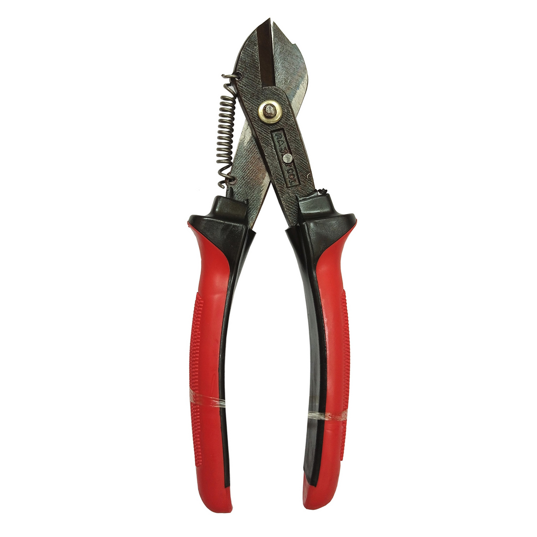Cutters – Sunari Aujar