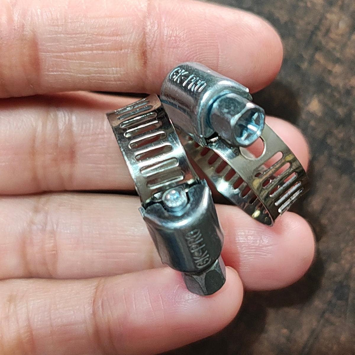Steel LPG gas pipe clip 2 pc