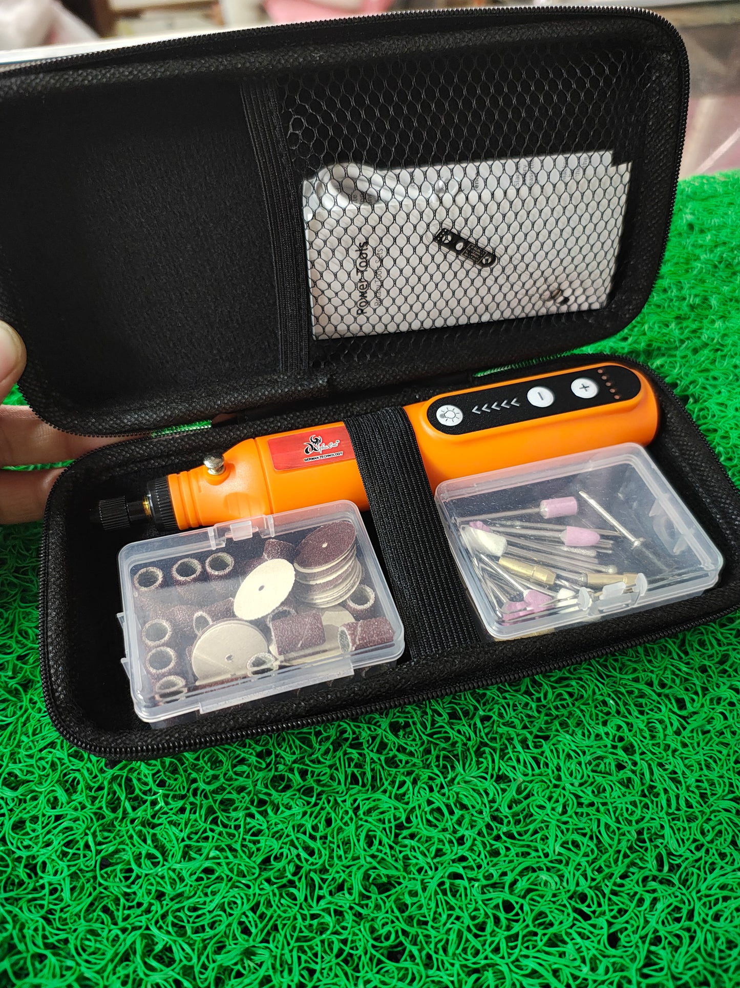 Portable Mini grinding kit cordless rotating filing, buffing and drilling machine