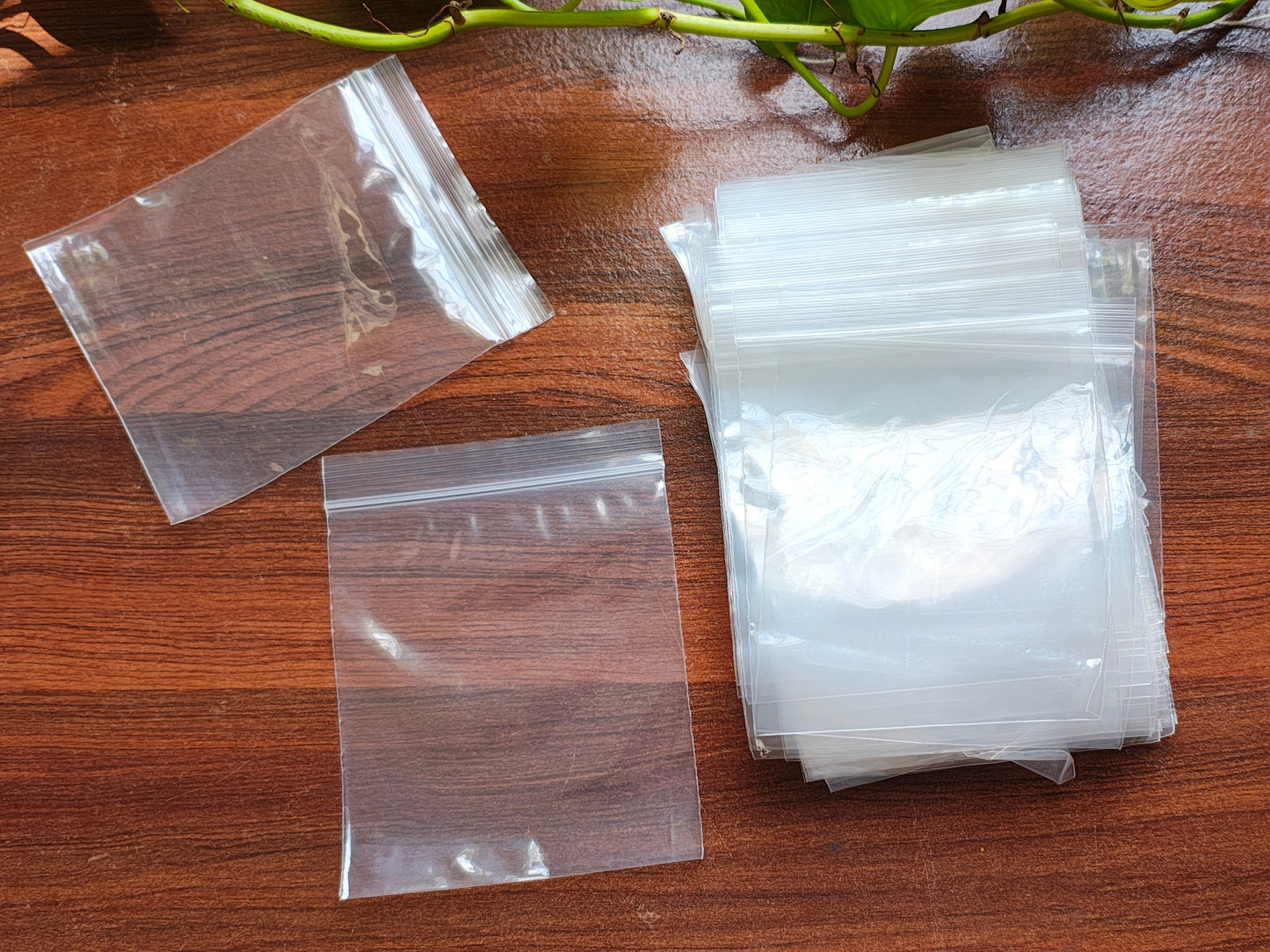 Transparent Zipper 4x5 inch Zip Lock Plastic Bags Self Sealing Pouch Pack of 100 Pcs 60Micron