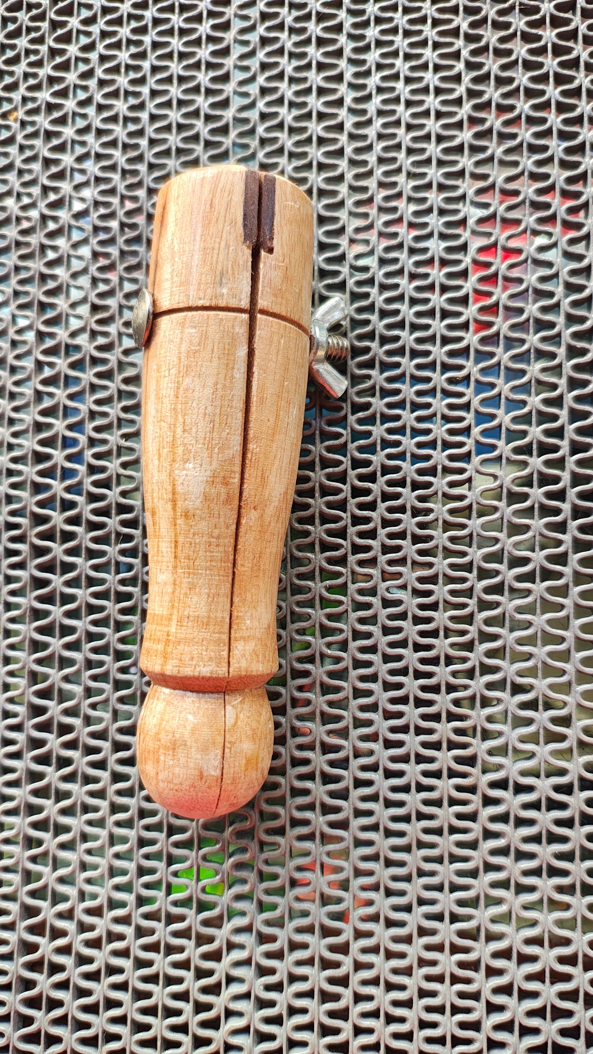 Wooden Ring Wise with Leather grip clamp